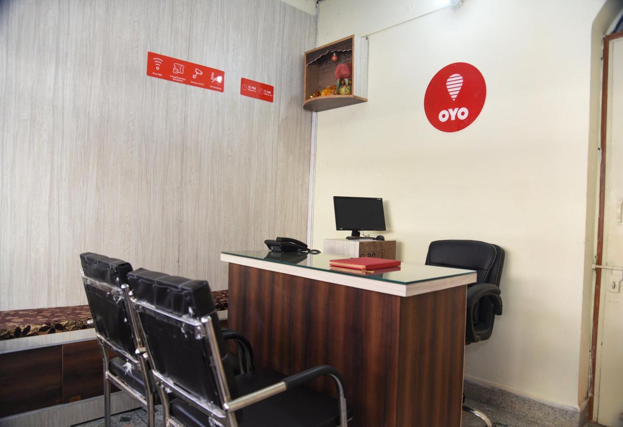 OYO 15684 Hotel Vibrant Inn Danapur Extérieur photo