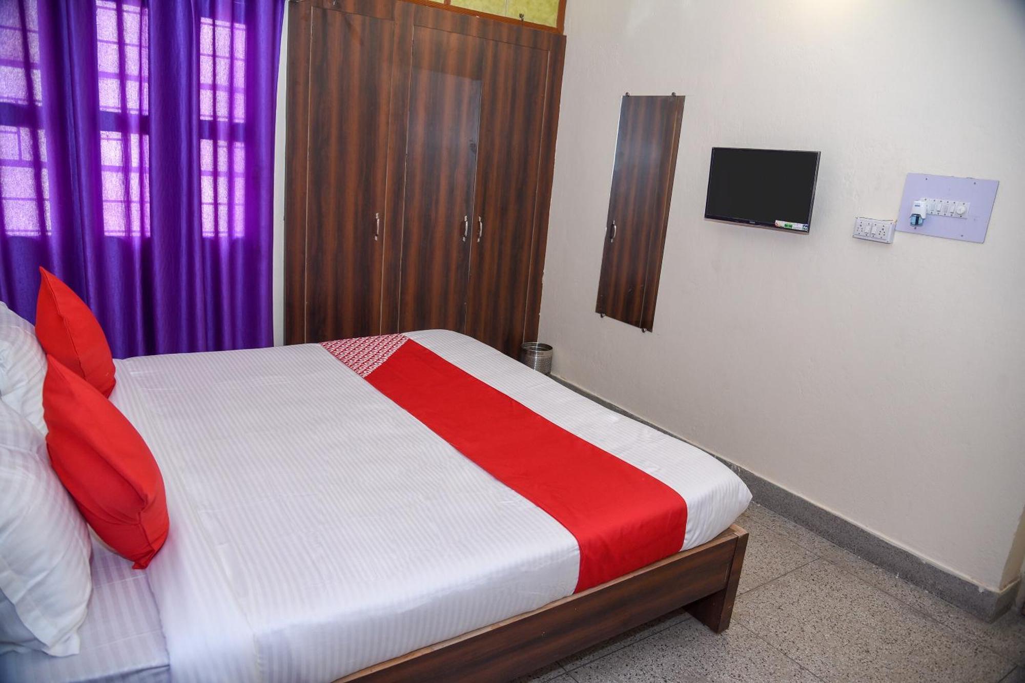 OYO 15684 Hotel Vibrant Inn Danapur Extérieur photo
